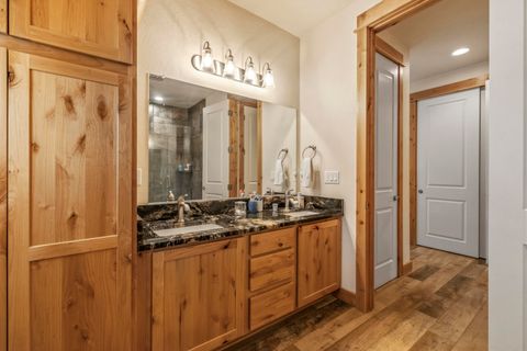 Tiny photo for 1139 Paper Birch Way, Klamath Falls, OR 97601 (MLS # 220219407)