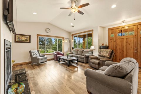 Tiny photo for 1139 Paper Birch Way, Klamath Falls, OR 97601 (MLS # 220219407)