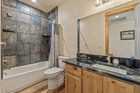 Tiny photo for 1139 Paper Birch Way, Klamath Falls, OR 97601 (MLS # 220219407)