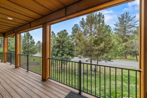 Tiny photo for 1139 Paper Birch Way, Klamath Falls, OR 97601 (MLS # 220219407)