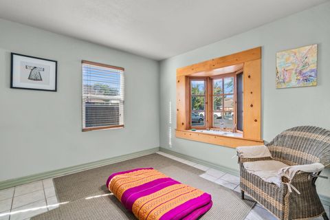 Tiny photo for 654 NW 4th Street, Redmond, OR 97756 (MLS # 220219892)