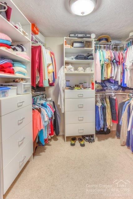 Round Butte - Residential