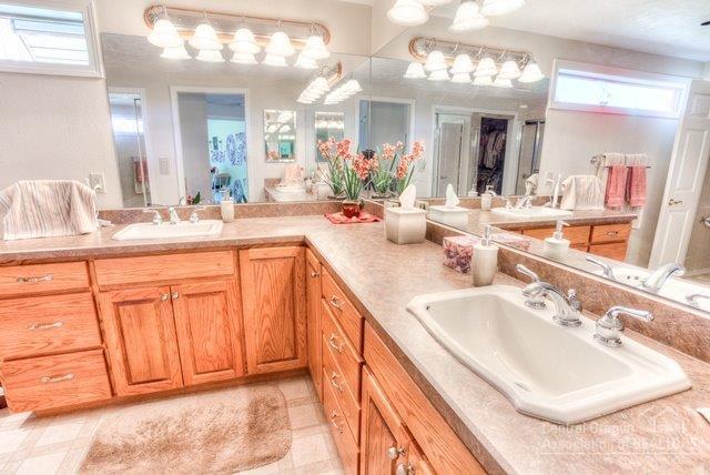 Round Butte - Residential