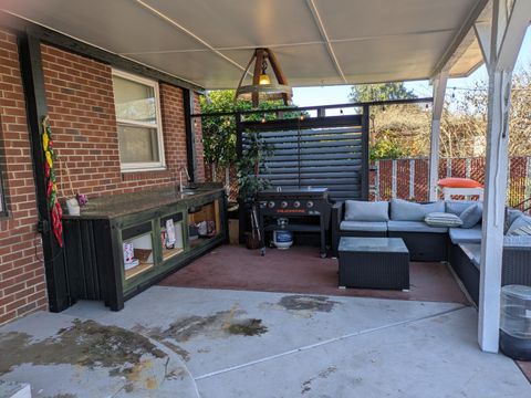 Tiny photo for 1200 Mt Pitt Avenue, Medford, OR 97501 (MLS # 220213263)