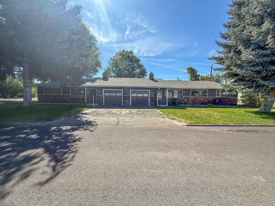 Great investment opportunity in the heart of Prineville! This well-located duplex on a corner lot features two units—one 2 bed, 1 bath and one 2 bed, 2 bath with a large walk-in closet. Both units include single-car garages, driveways, covered back patios, and ample street parking. Long-term tenants are in place with a history of regular rent increases, and both units have upcoming rent adjustments, adding value for the new owner. An irrigation well services the yard sprinkler system for easy maintenance. Don't miss this prime opportunity.