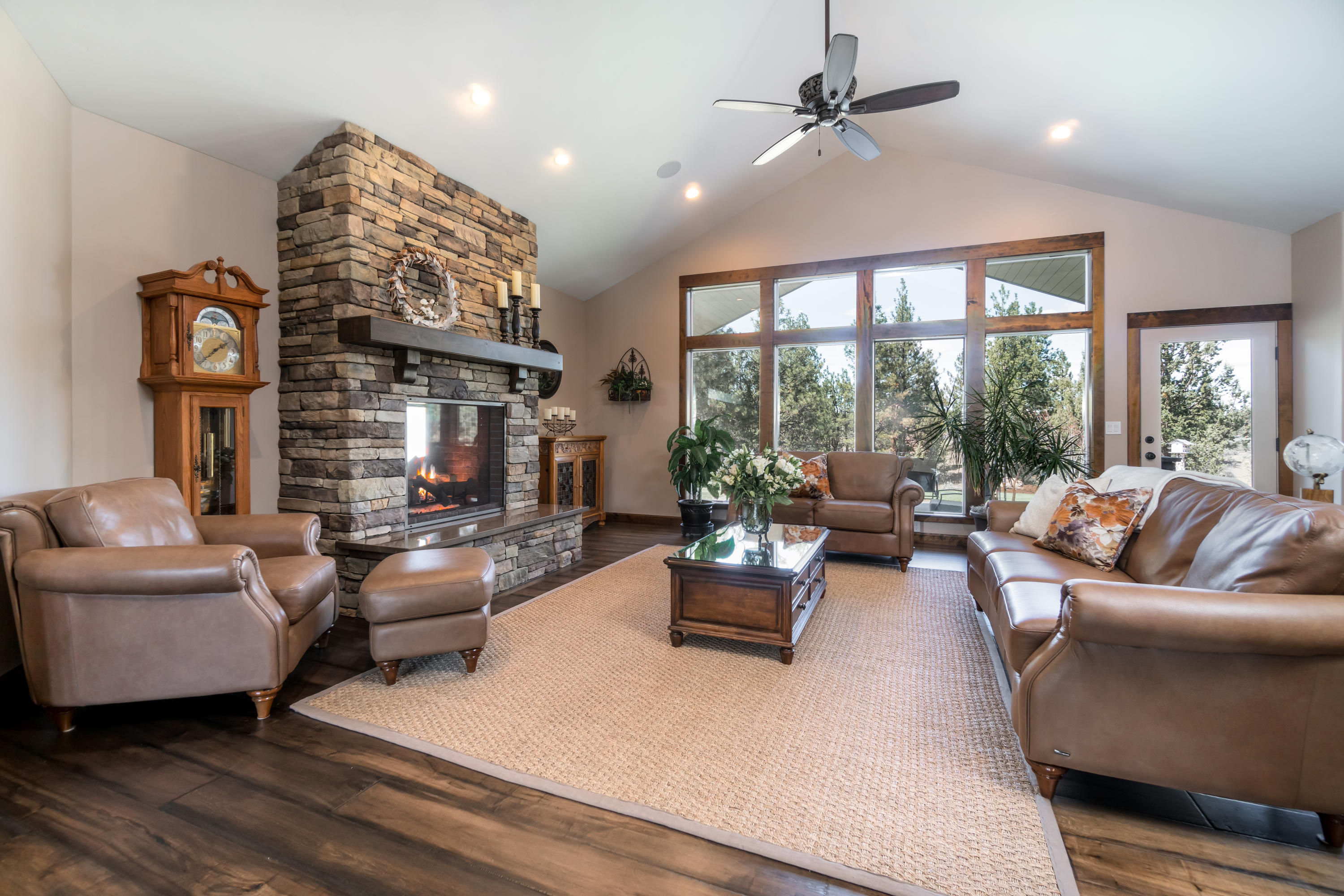 Ponderosa Cascade - Residential