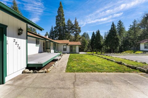 Tiny photo for 2276 Azalea Drive, Grants Pass, OR 97526 (MLS # 220217648)