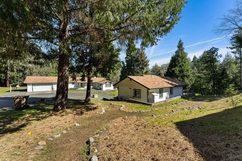 Tiny photo for 2276 Azalea Drive, Grants Pass, OR 97526 (MLS # 220217648)