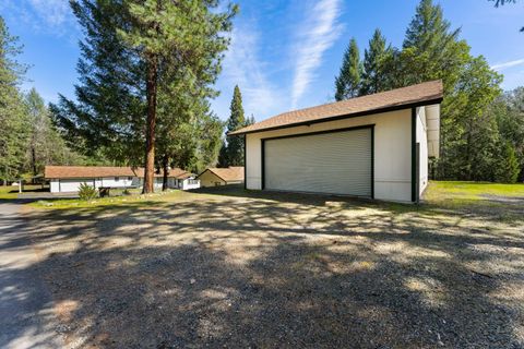Tiny photo for 2276 Azalea Drive, Grants Pass, OR 97526 (MLS # 220217648)