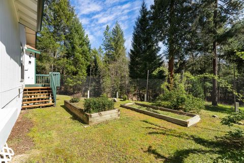 Tiny photo for 2276 Azalea Drive, Grants Pass, OR 97526 (MLS # 220217648)