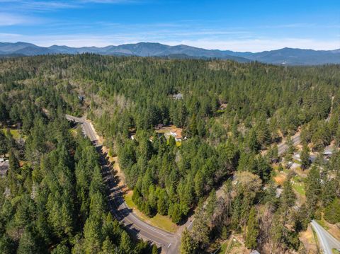Tiny photo for 2276 Azalea Drive, Grants Pass, OR 97526 (MLS # 220217648)
