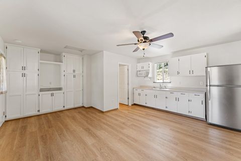 Tiny photo for 2276 Azalea Drive, Grants Pass, OR 97526 (MLS # 220217648)