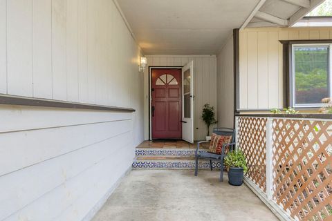 Tiny photo for 1888 NE Beacon Drive, Grants Pass, OR 97526 (MLS # 220219976)