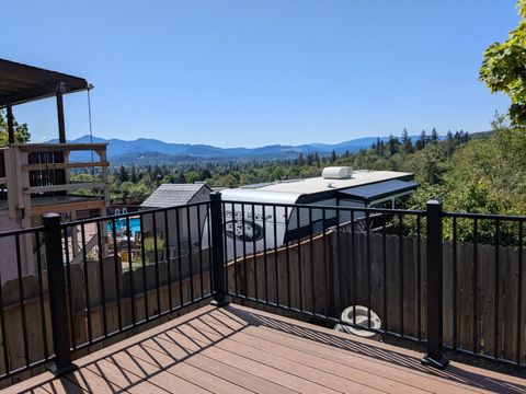 Tiny photo for 1888 NE Beacon Drive, Grants Pass, OR 97526 (MLS # 220219976)