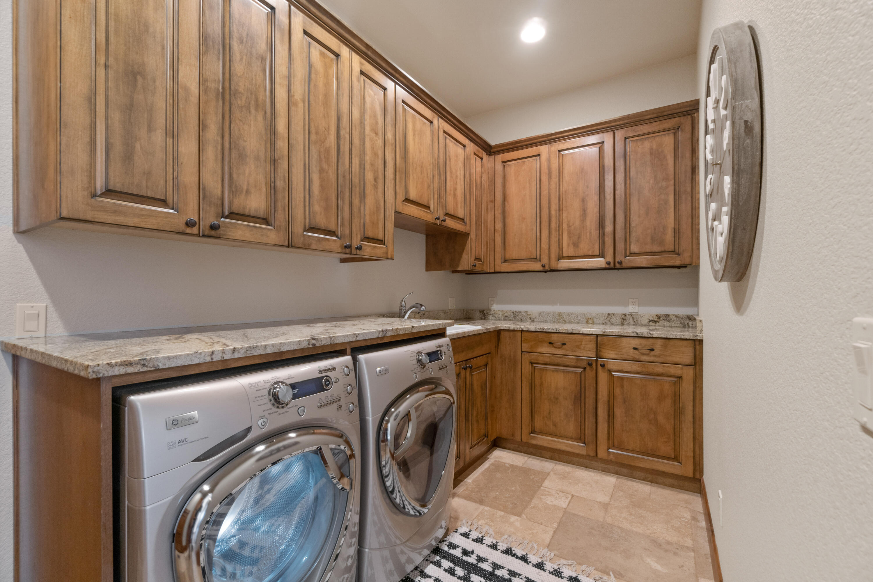 PointsWest - Residential