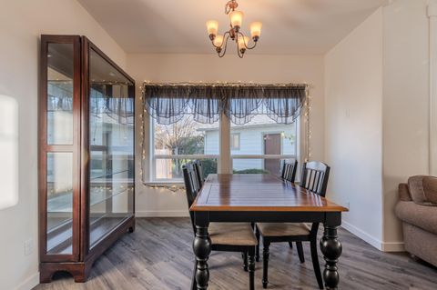 Tiny photo for 1316 NE Foster Way, Grants Pass, OR 97526 (MLS # 220215056)