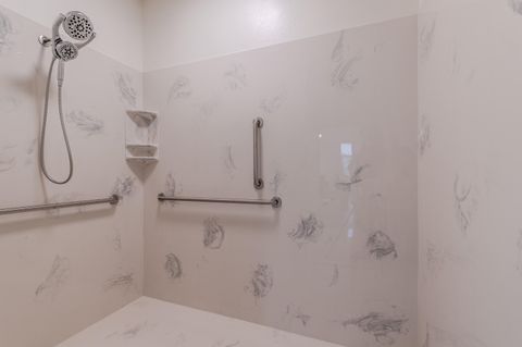 Tiny photo for 1316 NE Foster Way, Grants Pass, OR 97526 (MLS # 220215056)