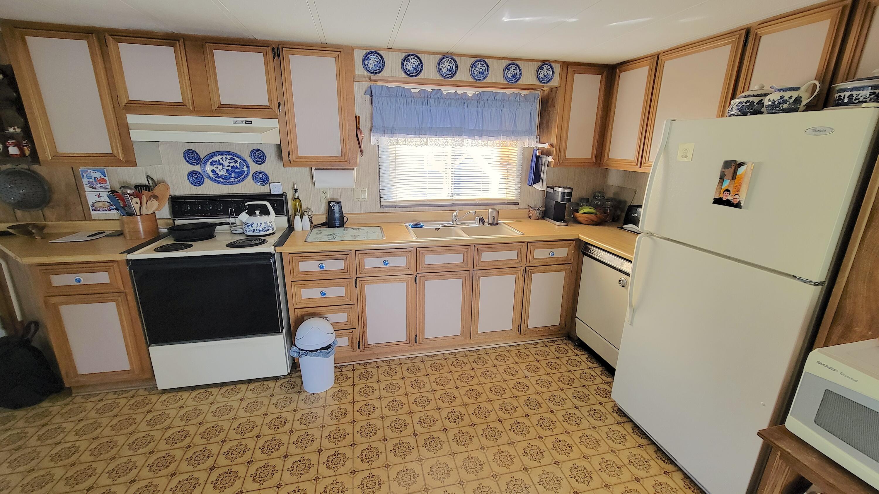 Terrace Mobile Plaza - Residential