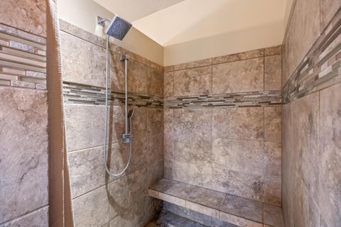 Tiny photo for 1455 NE Hudspeth Road, Prineville, OR 97754 (MLS # 220219606)