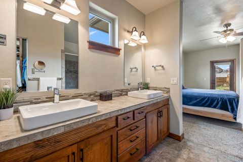 Tiny photo for 1455 NE Hudspeth Road, Prineville, OR 97754 (MLS # 220219606)