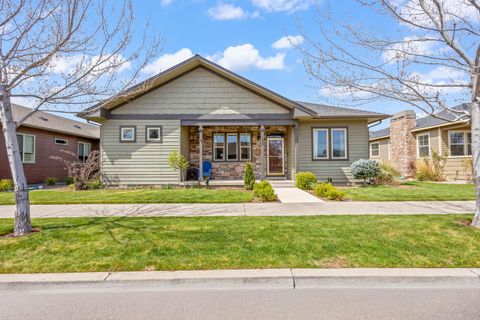 Tiny photo for 1455 NE Hudspeth Road, Prineville, OR 97754 (MLS # 220219606)