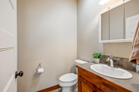 Tiny photo for 1455 NE Hudspeth Road, Prineville, OR 97754 (MLS # 220219606)