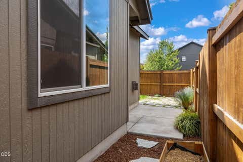 Tiny photo for 21154 Darnel Avenue, Bend, OR 97702 (MLS # 220222901)
