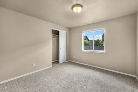 Tiny photo for 21154 Darnel Avenue, Bend, OR 97702 (MLS # 220222901)
