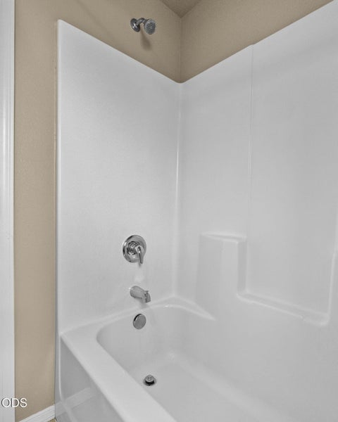 Tiny photo for 21154 Darnel Avenue, Bend, OR 97702 (MLS # 220222901)
