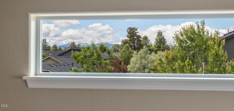 Tiny photo for 21154 Darnel Avenue, Bend, OR 97702 (MLS # 220222901)
