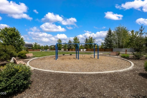 Tiny photo for 21154 Darnel Avenue, Bend, OR 97702 (MLS # 220222901)