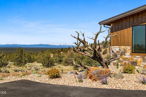Tiny photo for 16621 SW Pinnacle Court, Powell Butte, OR 97753 (MLS # 220222644)