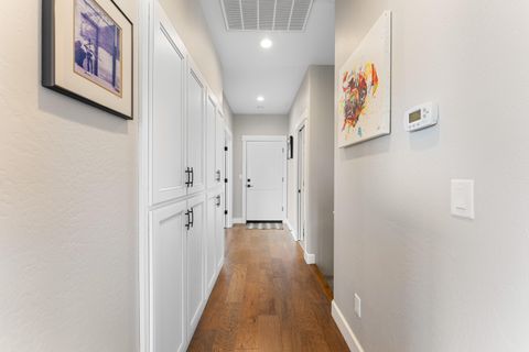 Tiny photo for 2357 Robertson Crst, Grants Pass, OR 97527 (MLS # 220216965)