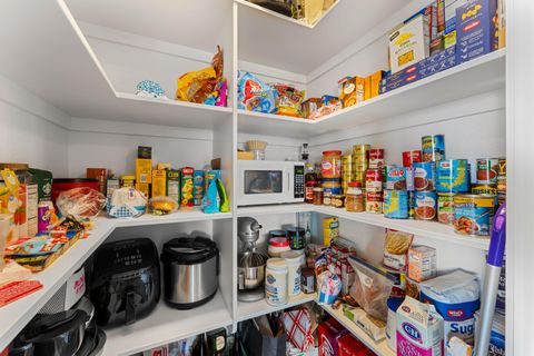 Tiny photo for 2357 Robertson Crst, Grants Pass, OR 97527 (MLS # 220216965)