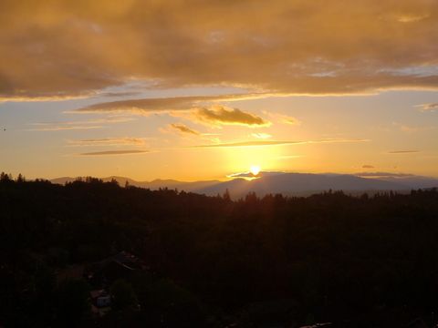 Tiny photo for 2357 Robertson Crst, Grants Pass, OR 97527 (MLS # 220216965)