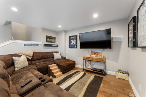 Tiny photo for 2357 Robertson Crst, Grants Pass, OR 97527 (MLS # 220216965)