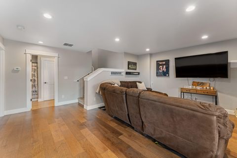 Tiny photo for 2357 Robertson Crst, Grants Pass, OR 97527 (MLS # 220216965)