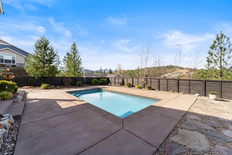 Tiny photo for 2357 Robertson Crst, Grants Pass, OR 97527 (MLS # 220216965)