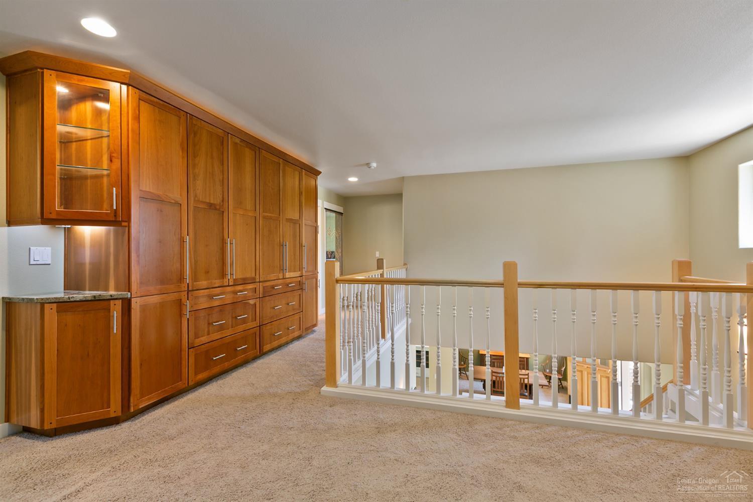 Broken Top - Residential