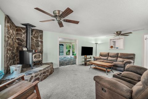Tiny photo for 1381 Oak Hill Road, Roseburg, OR 97471 (MLS # 220219321)