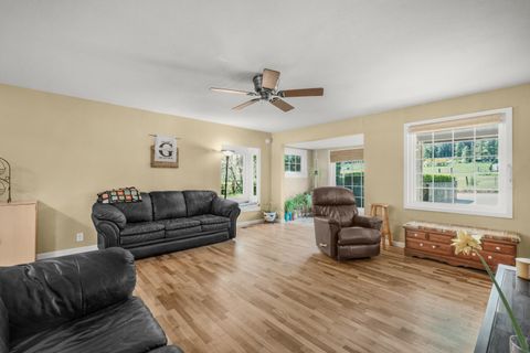 Tiny photo for 1381 Oak Hill Road, Roseburg, OR 97471 (MLS # 220219321)