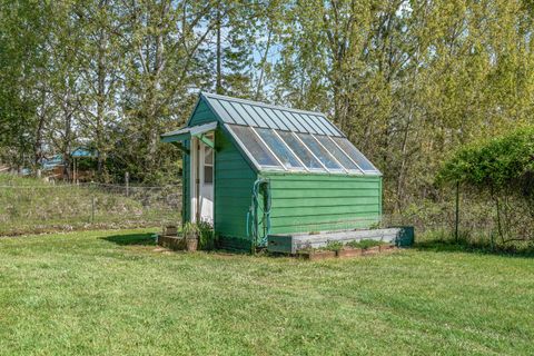 Tiny photo for 1381 Oak Hill Road, Roseburg, OR 97471 (MLS # 220219321)