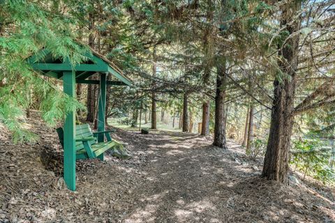 Tiny photo for 1381 Oak Hill Road, Roseburg, OR 97471 (MLS # 220219321)