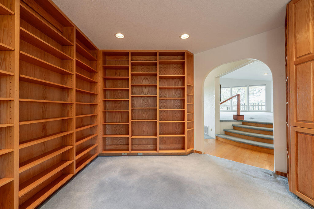 Sundance East - Residential