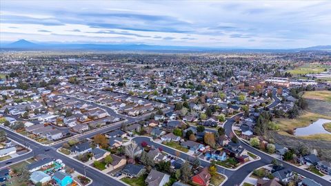 Tiny photo for 2232 SW Newberry Court, Redmond, OR 97756 (MLS # 220219821)