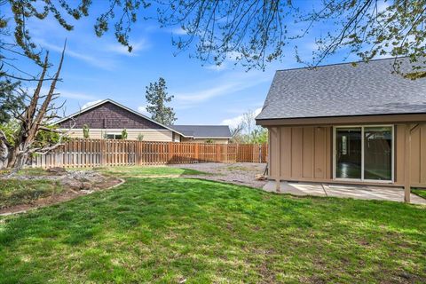 Tiny photo for 2232 SW Newberry Court, Redmond, OR 97756 (MLS # 220219821)