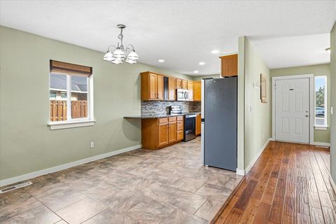 Tiny photo for 2232 SW Newberry Court, Redmond, OR 97756 (MLS # 220219821)