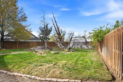 Tiny photo for 2232 SW Newberry Court, Redmond, OR 97756 (MLS # 220219821)