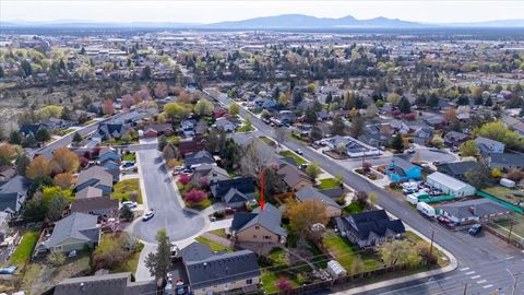 Tiny photo for 2232 SW Newberry Court, Redmond, OR 97756 (MLS # 220219821)