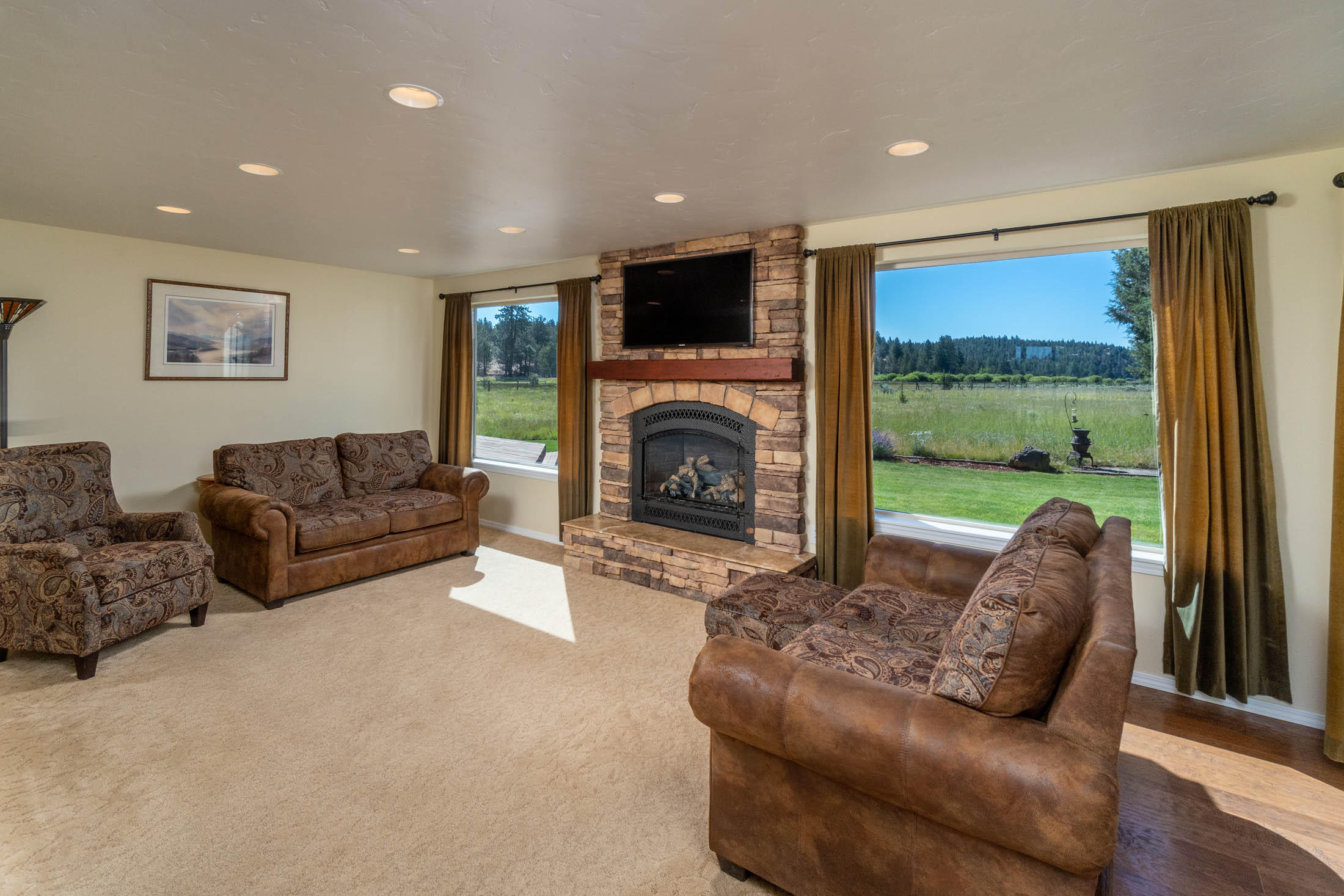 Eagle Air Estate - Residential